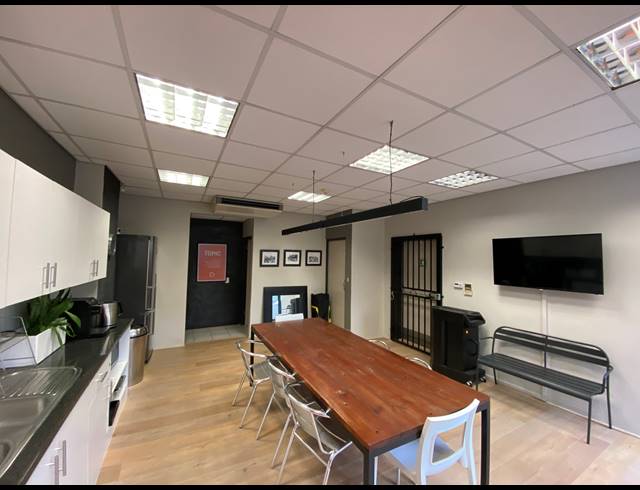 210M² OFFICE TO LET IN CAPE TOWN CITY CENTRE